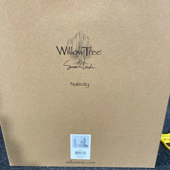 Willow Tree 6-Piece Nativity Set, Behold The Wonder of The Christmas story - Picture 13 of 14